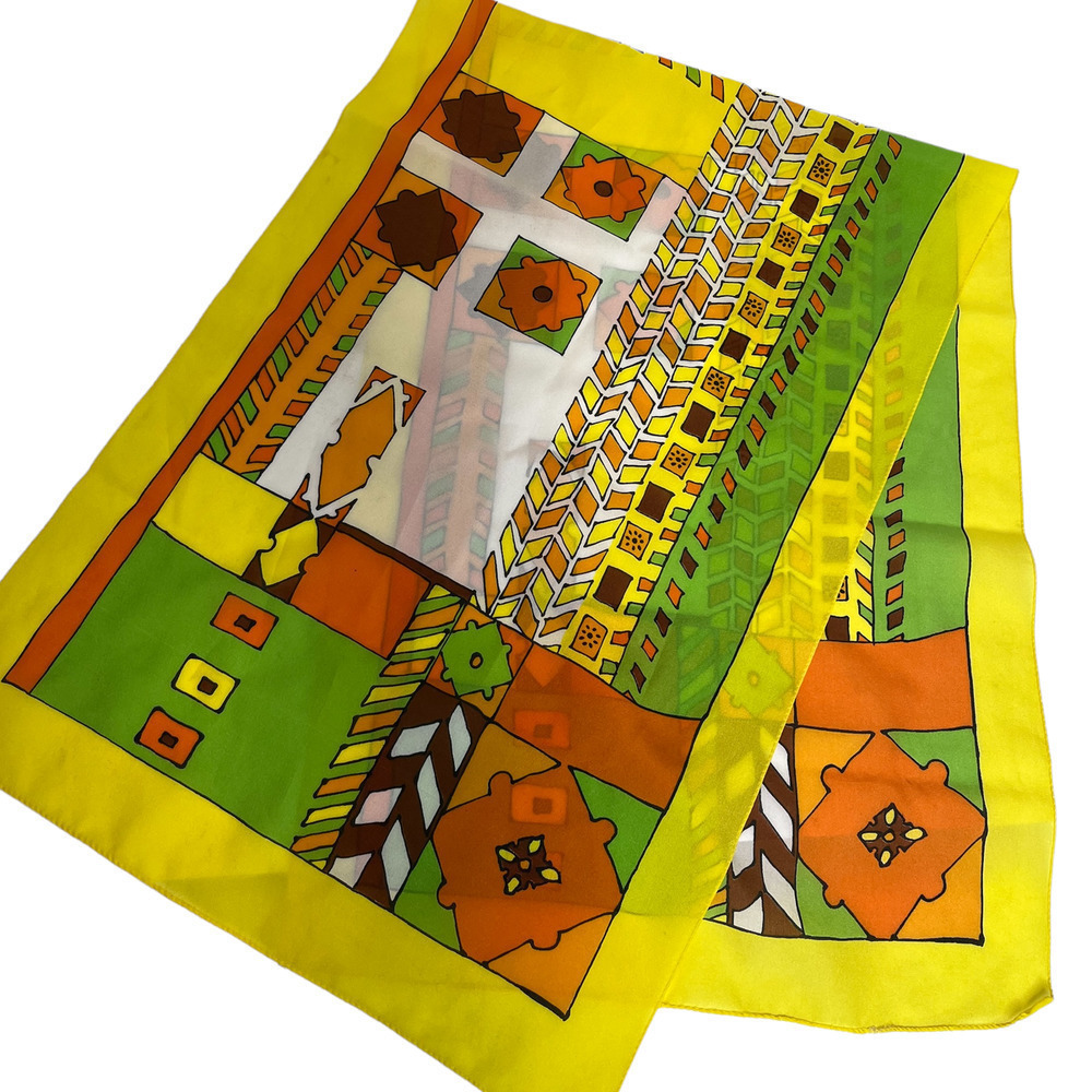 Vintage Rolled Edges Geometric Pattern Scarf